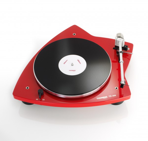 Thorens TD 209 Plattenspieler rot - geöffnet zur Ansicht im Laden -